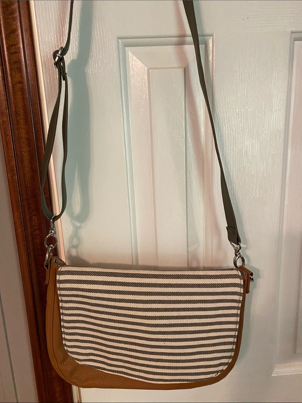 thirty-one Cream and Brown Striped Crossbody with Olive Strap